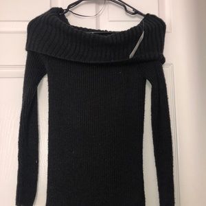 NWT Hollister off the shoulder sweater in size S